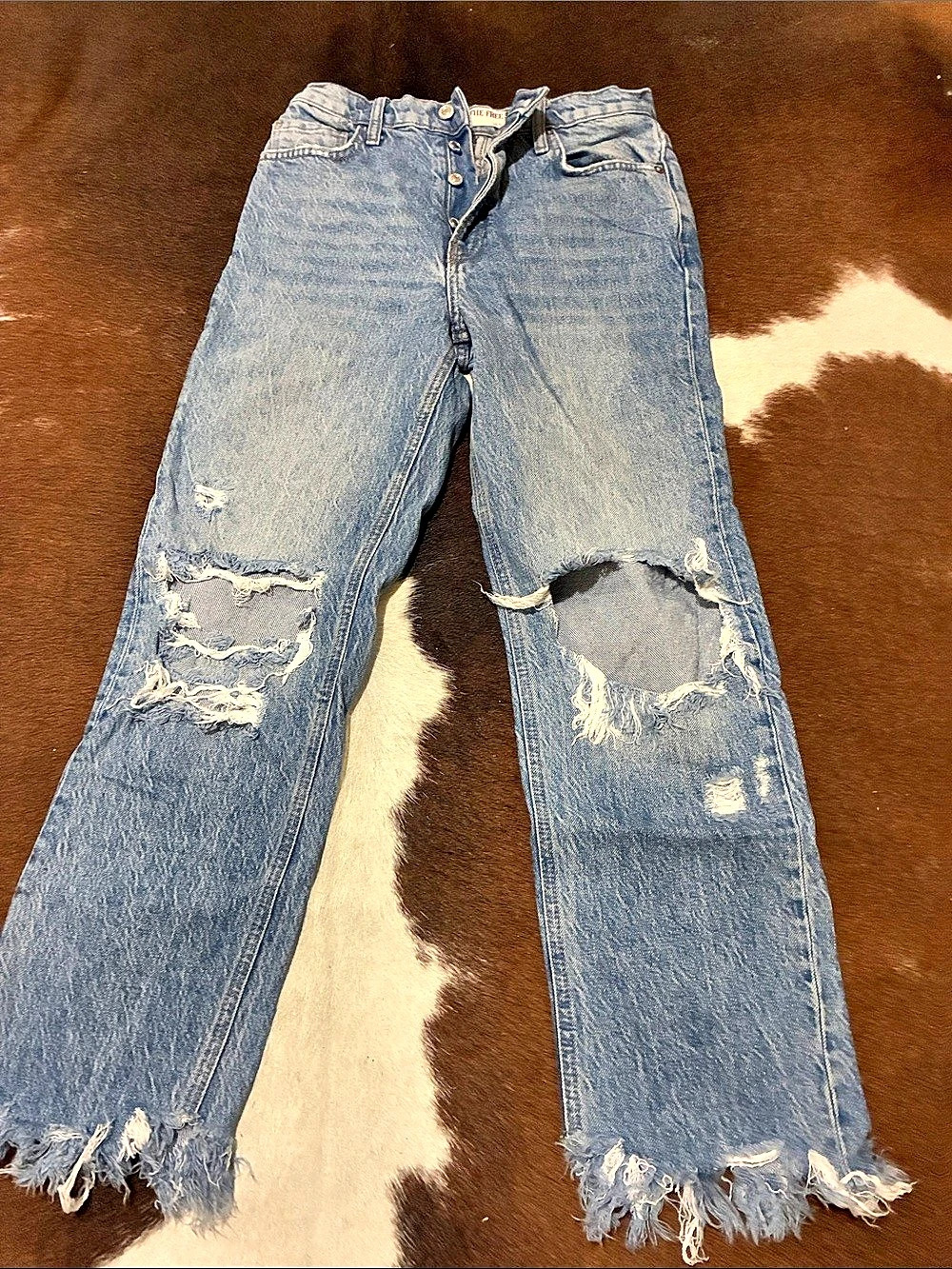 We The Free Distressed Straight Leg Jeans in Blue Waist 25